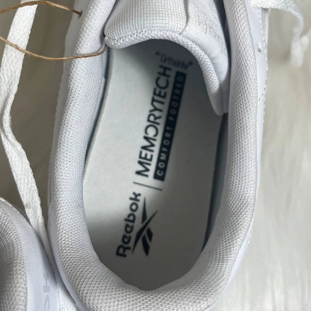 NWT Reebok Classic White Athletic Leather Sneakers